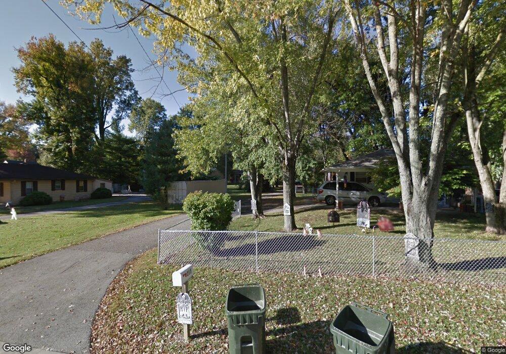 1000 Roselawn Ave, Jeffersonville, IN 47130 - photo 1