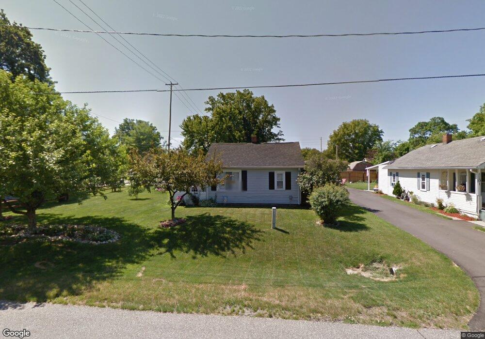 1097 W Schumacher Ave, Flint, MI 48507 - photo 1