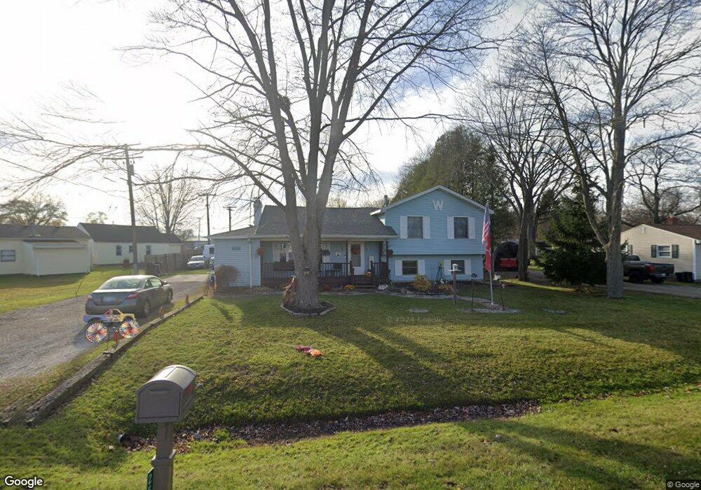 2565 Lewis Dr, Port Huron, MI 48060 - photo 1