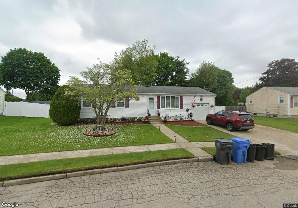 104 Quail Hollow Rd, Cranston, RI 02920 - photo 1