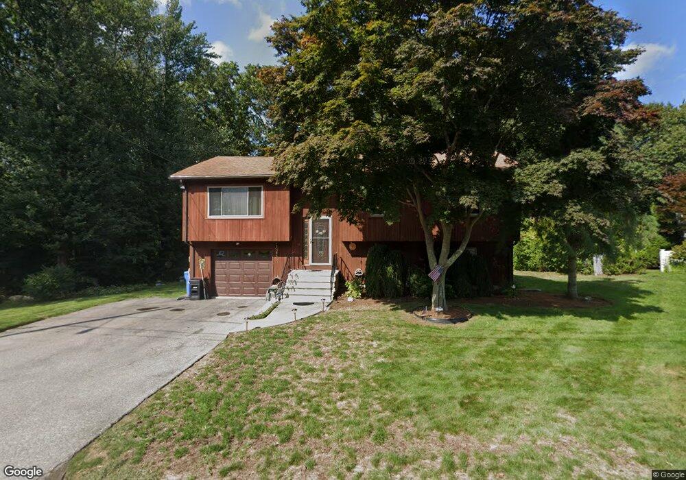 110 Elton Cir, Cranston, RI 02921 - photo 1