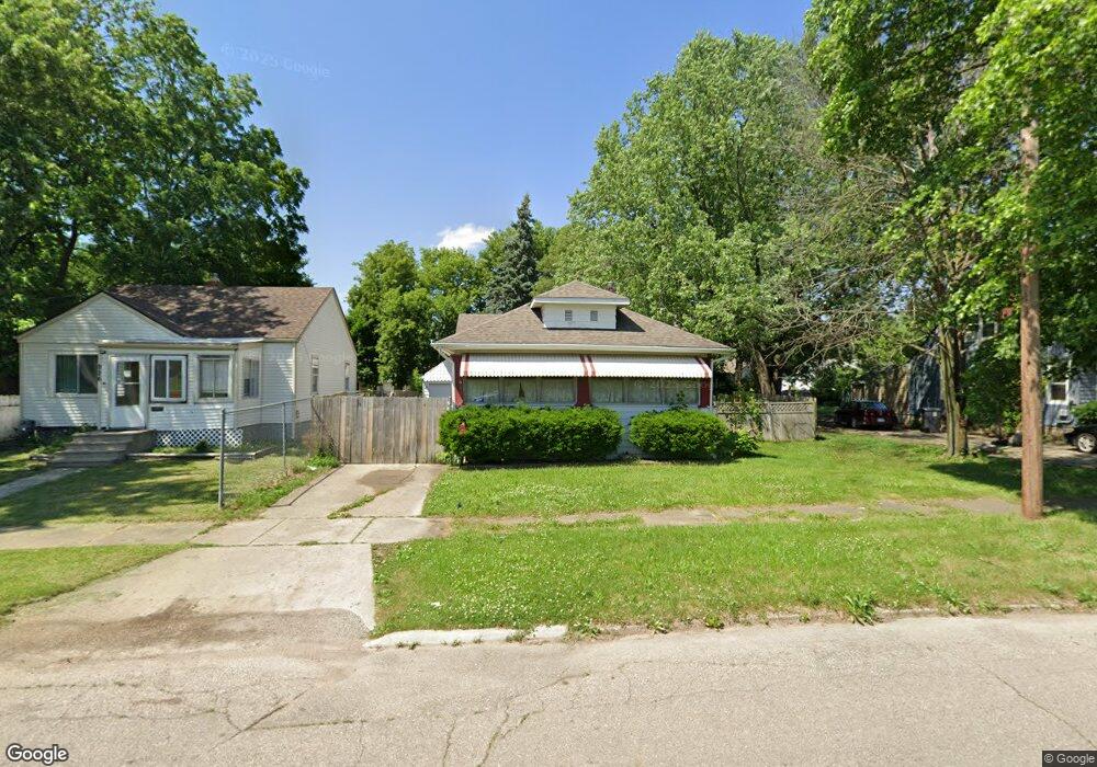 922 Victoria Ave, Flint, MI 48507 - photo 1