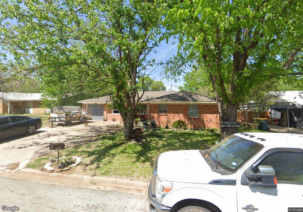 1605 E Ann Ave, Sherman, TX 75090 - photo 1
