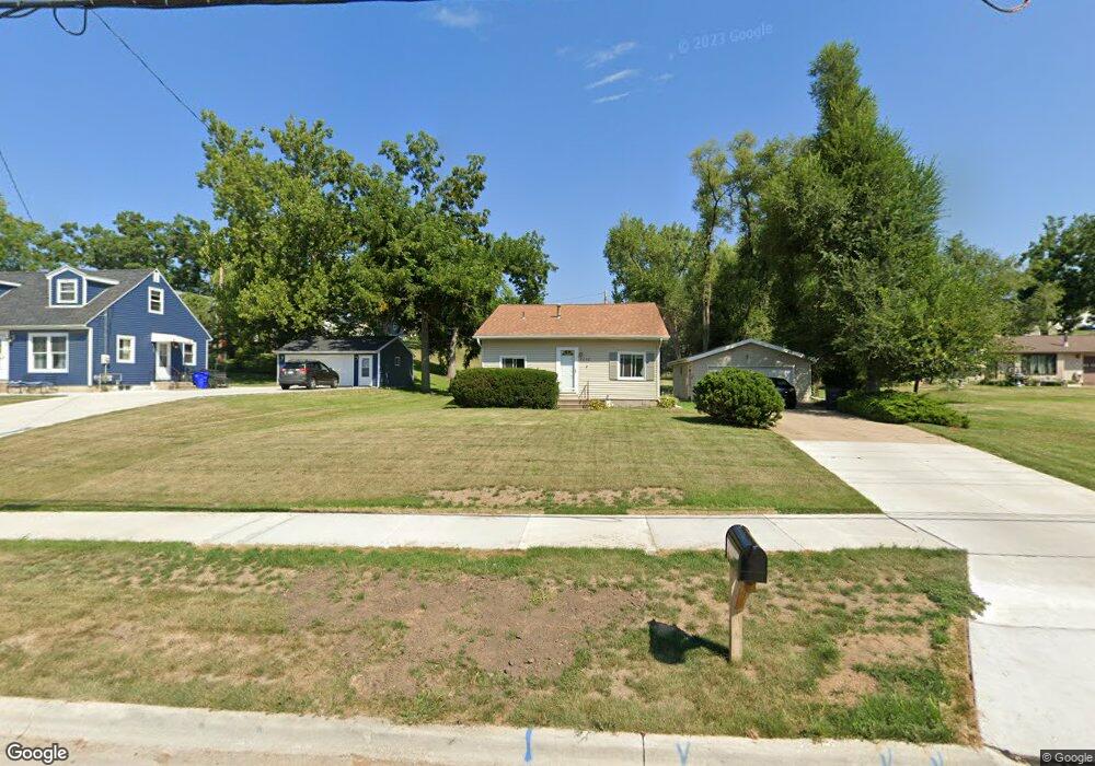 2200 O Ave NW, Cedar Rapids, IA 52405 - photo 1