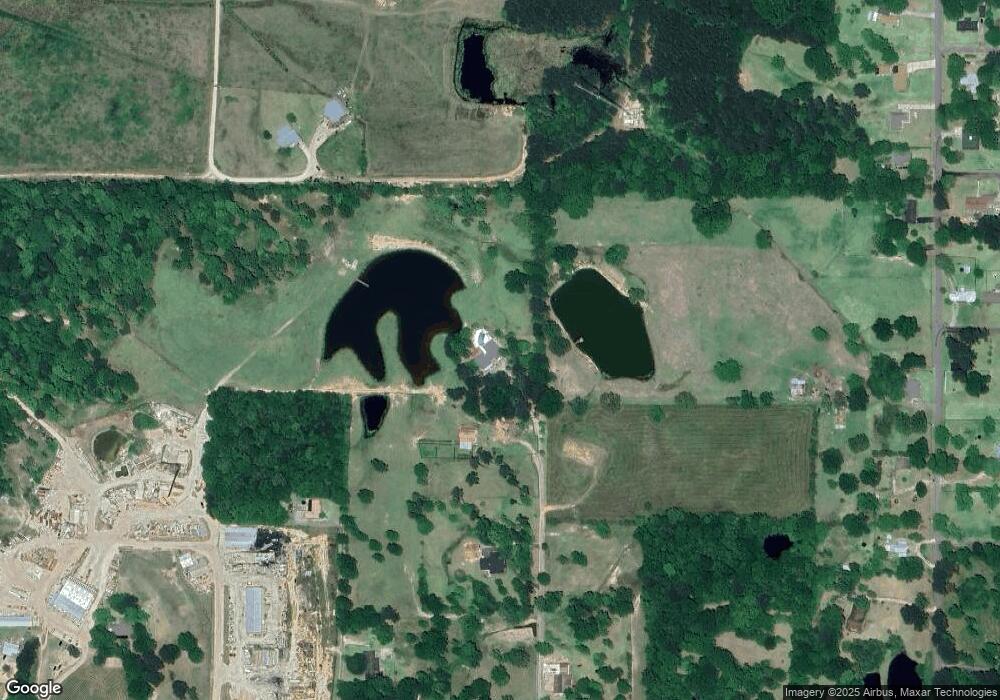 49 Beard St, Laurel, MS 39443 - photo 1