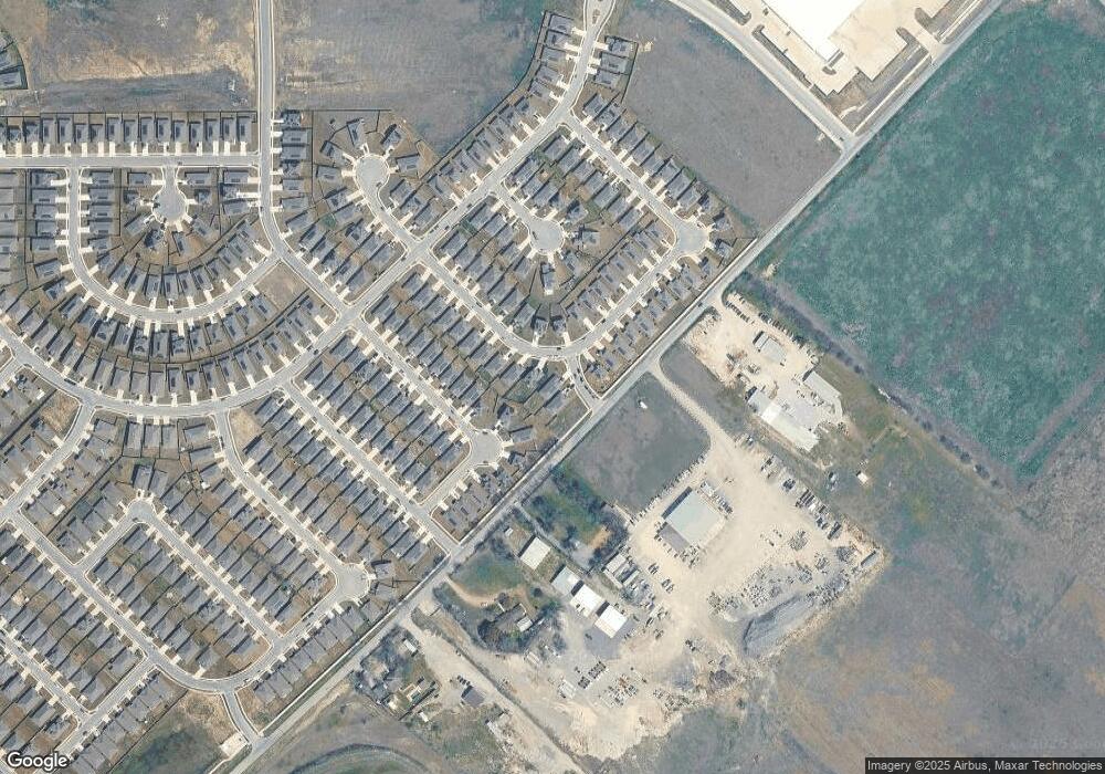 305 Escondido Cir, San Marcos, TX 78666 - photo 1