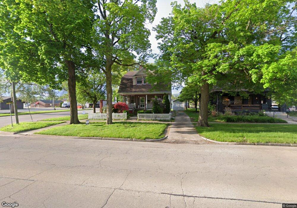 901 Broadway Ave, Mattoon, IL 61938 - photo 1