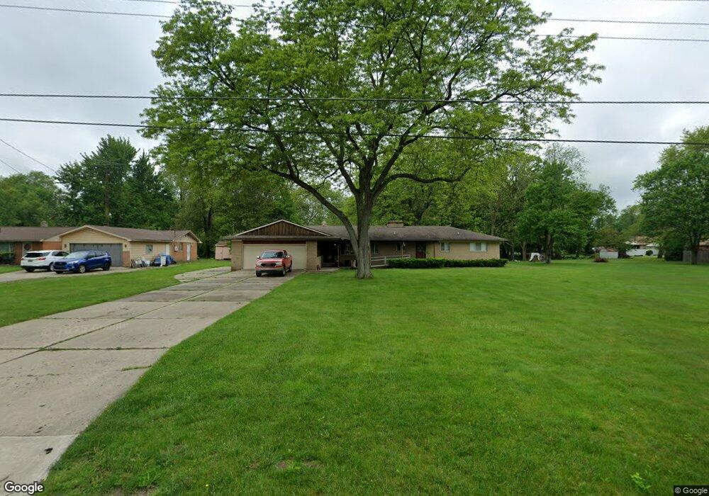 5103 Woodhaven Dr, Flint, MI 48504 - photo 1