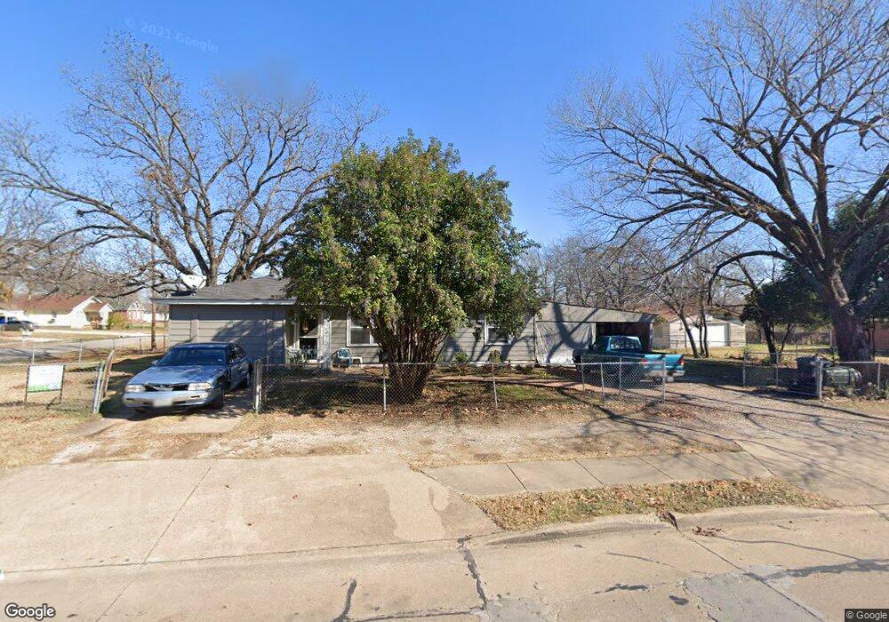 410 N Paris St, Ennis, TX 75119 - photo 1