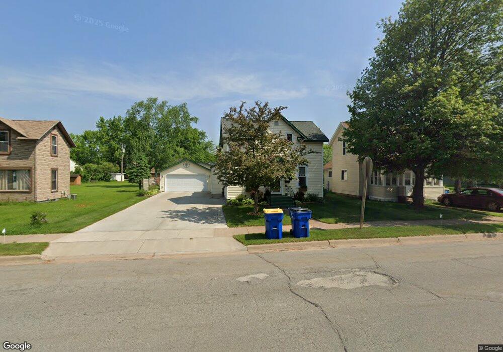 404 E 3rd St, Merrill, WI 54452 - photo 1