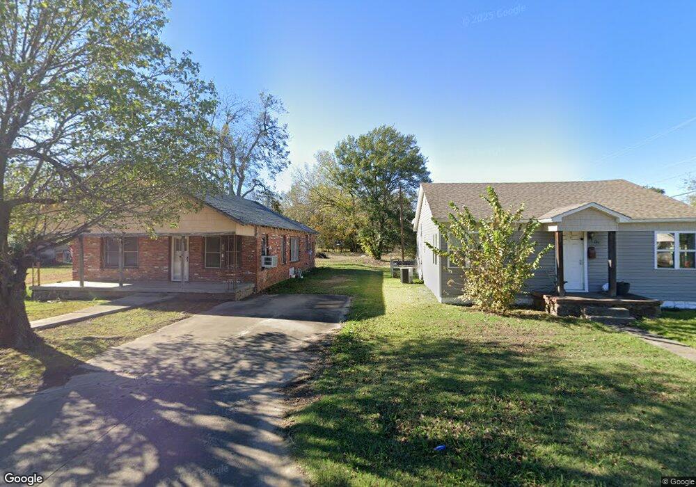 703 S Strong Blvd, McAlester, OK 74501 - photo 1