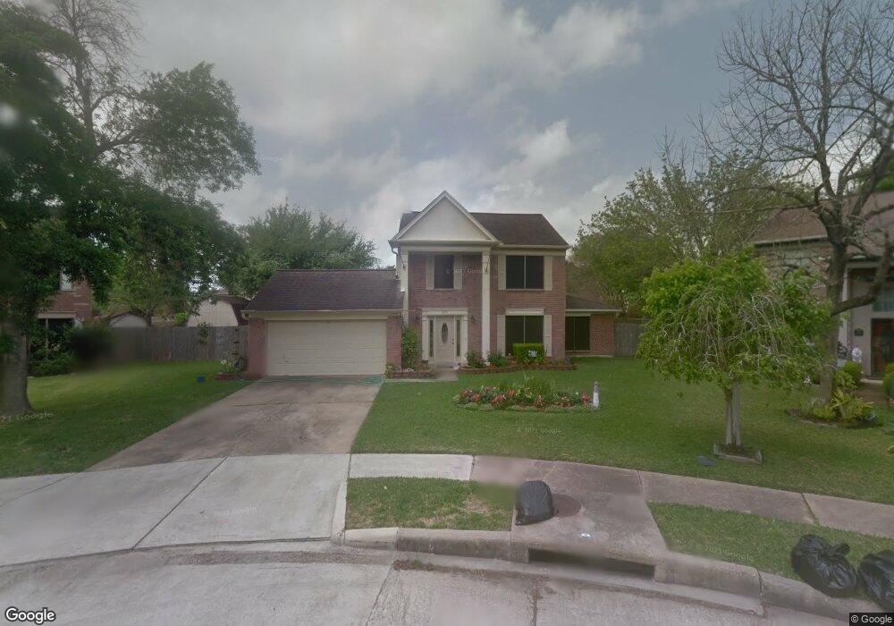 3915 Spring Arbor Ct, Pearland, TX 77584 - photo 1