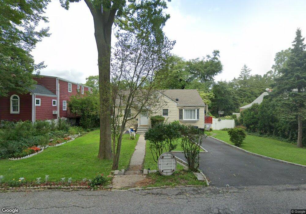 105 Longview Dr, Scarsdale, NY 10583 - photo 1