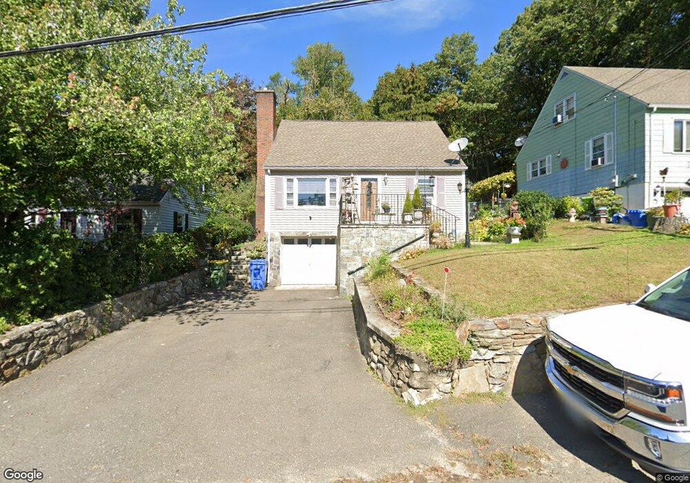 17 Alexander Ave, Waterbury, CT 06705 - photo 1