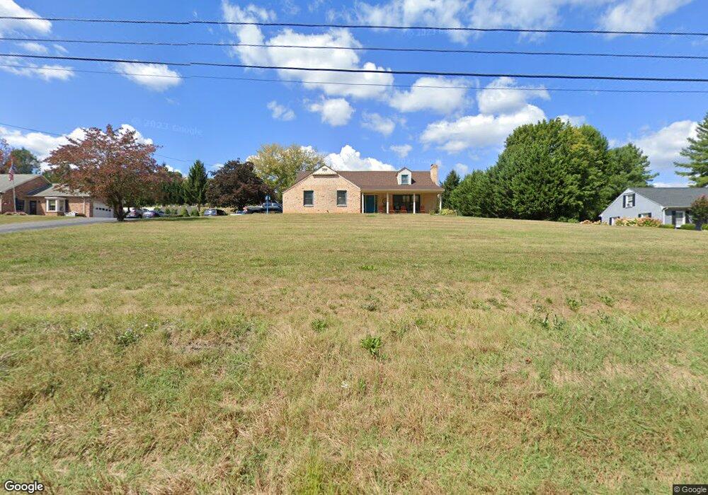 949 Lee Jackson Hwy, Staunton, VA 24401 - photo 1