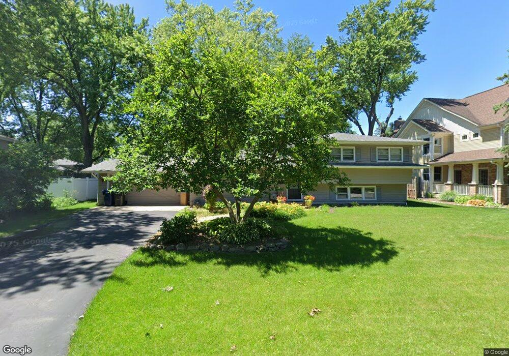 1053 Magnolia Ln, Naperville, IL 60540 - photo 1