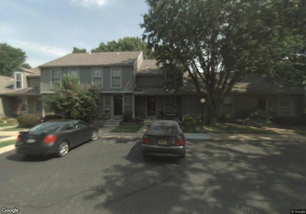 8102 Halsey St, Lenexa, KS 66215 - photo 1