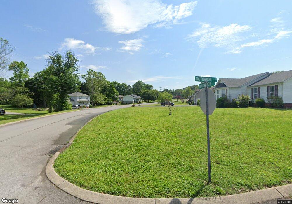 207 S Wood Ln, Shelbyville, TN 37160 - photo 1