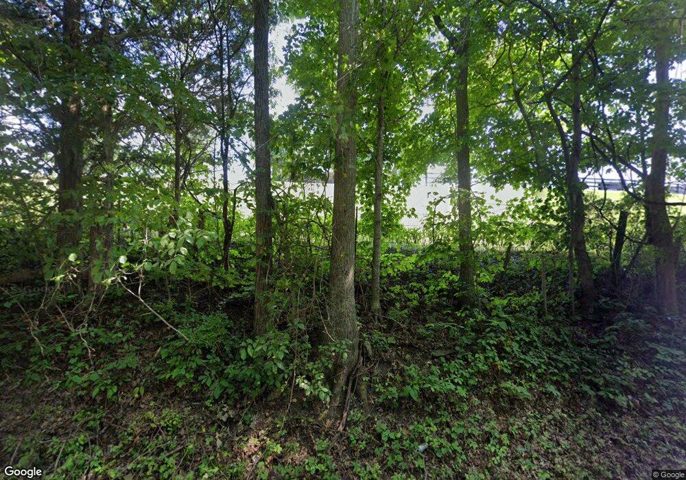 520 Parsons Ln, Harrodsburg, KY 40330 - photo 1