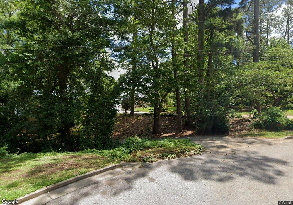 235 W Lakeshore Dr, Carrollton, GA 30117 - photo 1