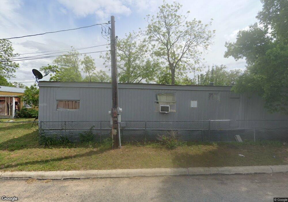 507 W Walch Ave, Fredericksburg, TX 78624 - photo 1