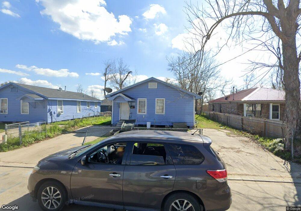 2042 Katherine St, Lake Charles, LA 70601 - photo 1