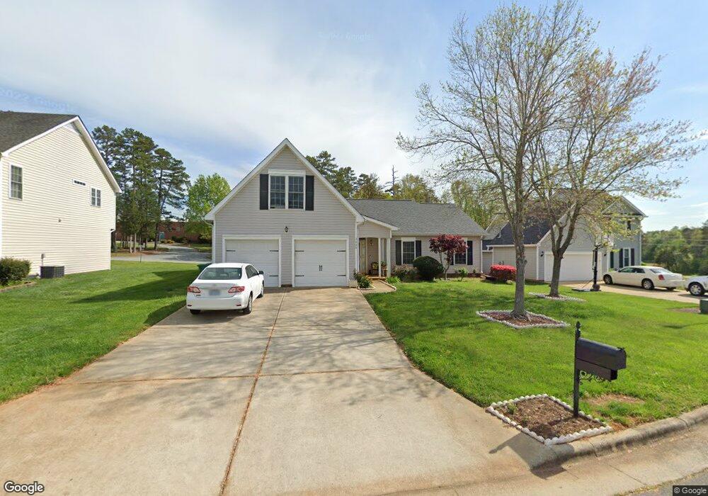3608 Shadow Ridge Dr, High Point, NC 27265 - photo 1