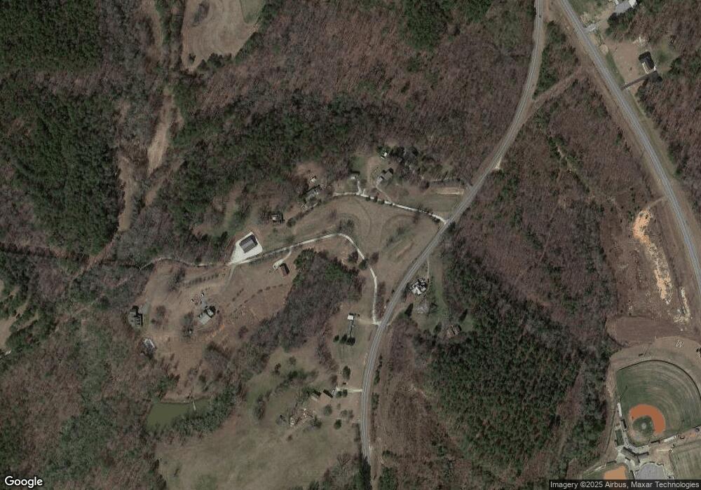 125 Memory Ln, Walhalla, SC 29691 - photo 1