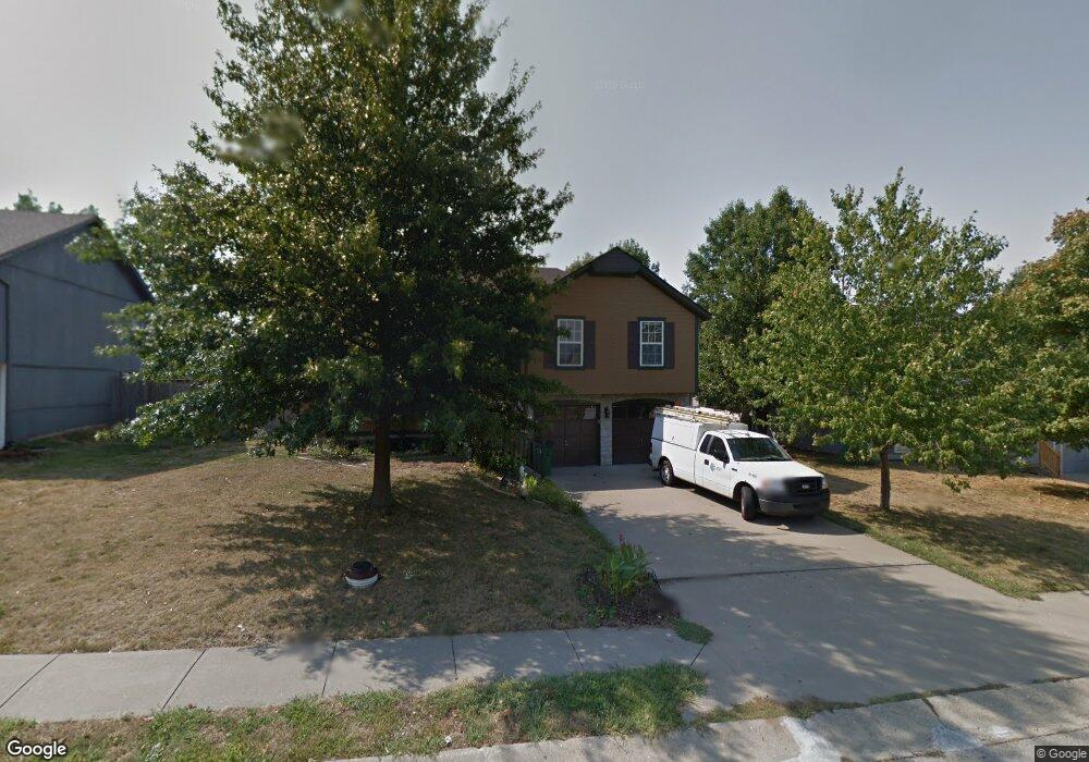 1605 W Christi Ln, Raymore, MO 64083 - photo 1