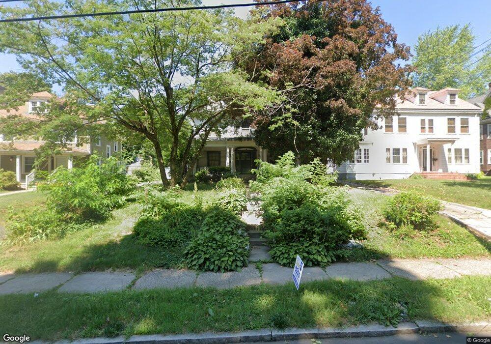 195 Ridgefield St, Hartford, CT 06112 - photo 1