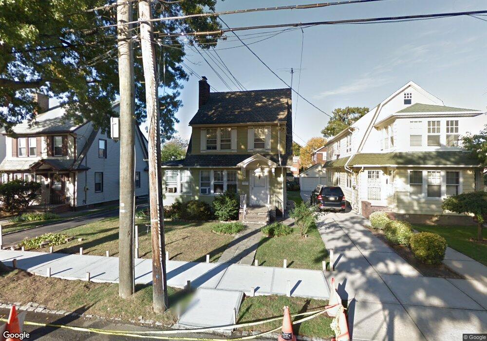 4320 167th St, Flushing, NY 11358 - photo 1