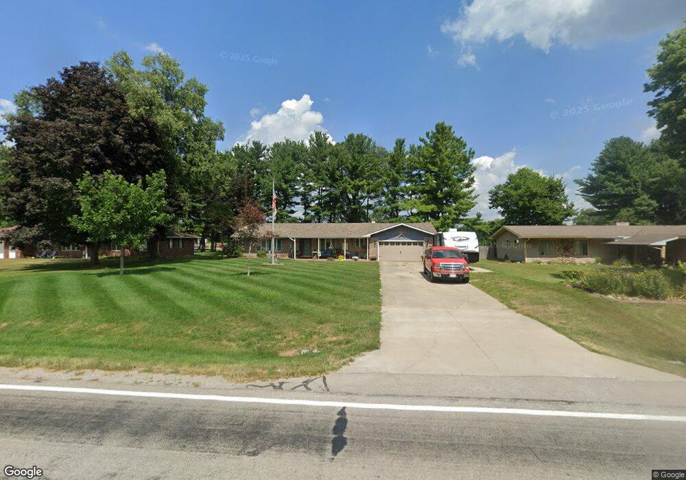 706 W Main St, Mentone, IN 46539 - photo 1