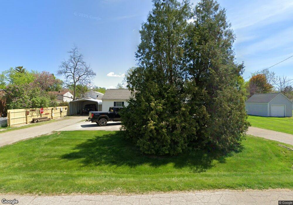 2061 Roland Ave, Flint, MI 48532 - photo 1