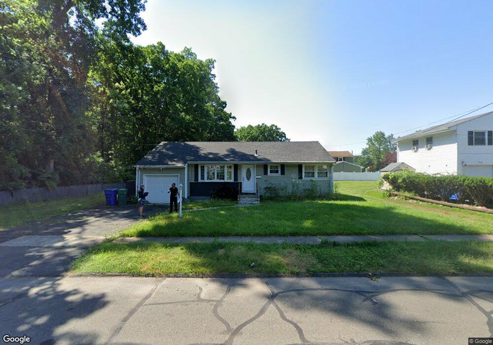 17 Allen Rd, Bloomfield, CT 06002 - photo 1