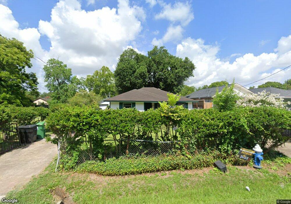 7437 Dyer St, Houston, TX 77088 - photo 1
