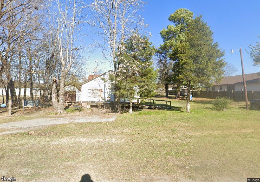 1312 W Broadway St, Henryetta, OK 74437 - photo 1