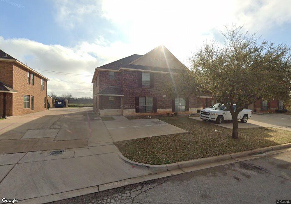 308 Kourtney Ct, Weatherford, TX 76086 - photo 1