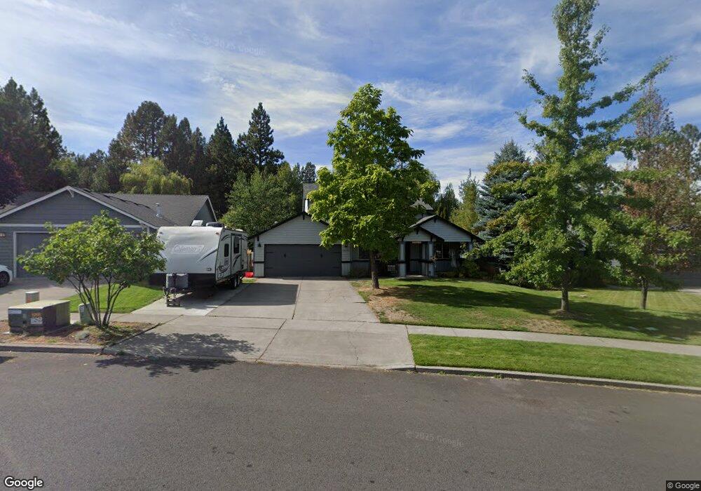 61375 Rock Bluff Ln, Bend, OR 97702 - photo 1