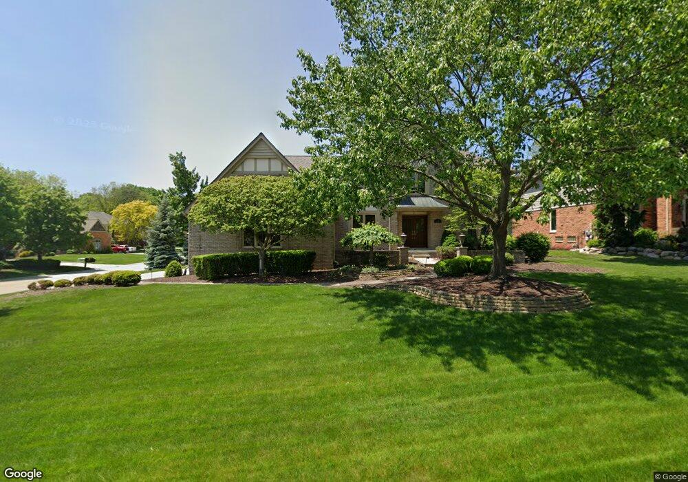 1685 Old Homestead Dr, Rochester Hills, MI 48306 - photo 1
