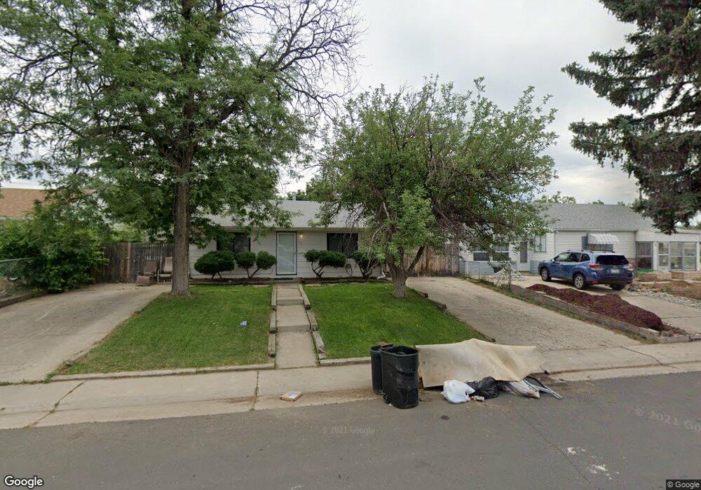 910 Lansing St, Aurora, CO 80010 - photo 1