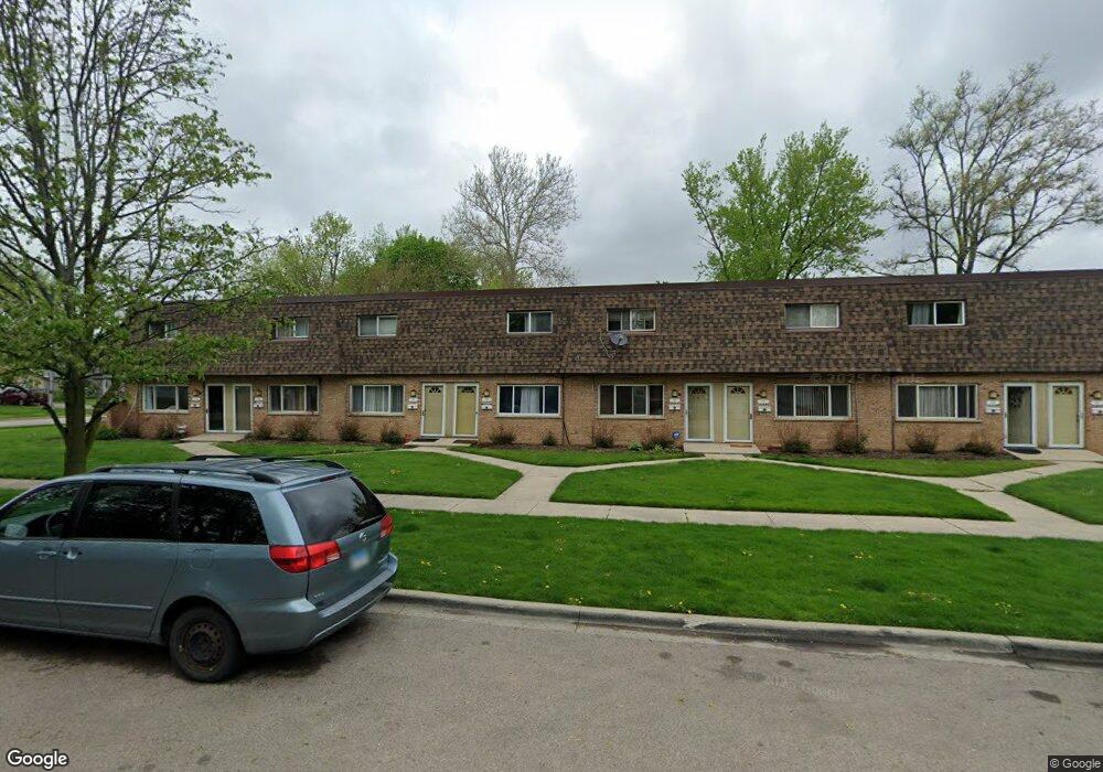 889 Richard St unit 889, Aurora, IL 60506 - photo 1