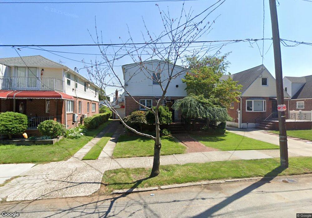 7619 171st St, Fresh Meadows, NY 11366 - photo 1