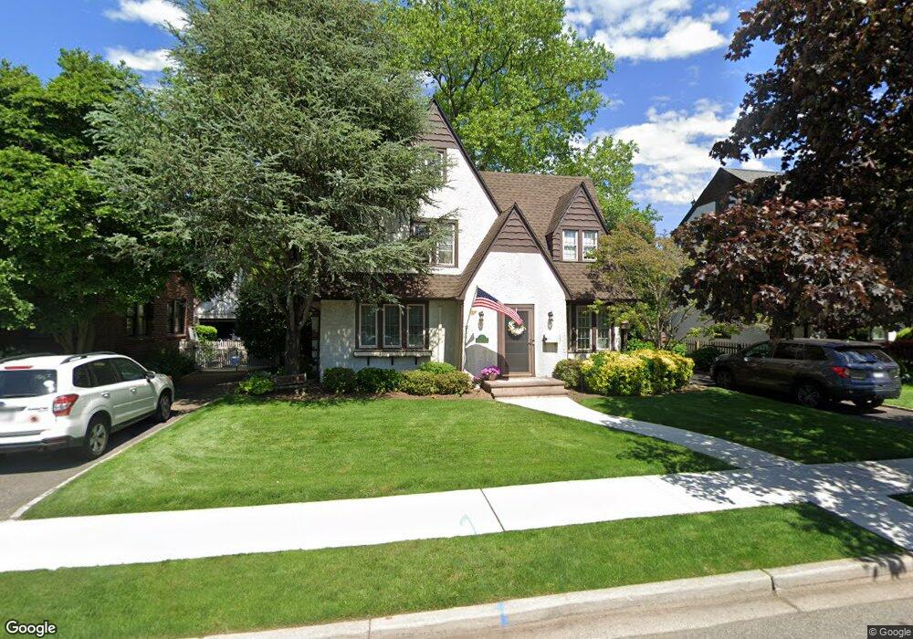 85 Stevens Ave, Hempstead, NY 11550 - photo 1