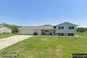 1322 N Countryside Dr, Juniata, NE 68955