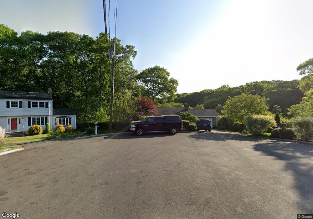 500 Papurah Rd, Fairfield, CT 06825 - photo 1