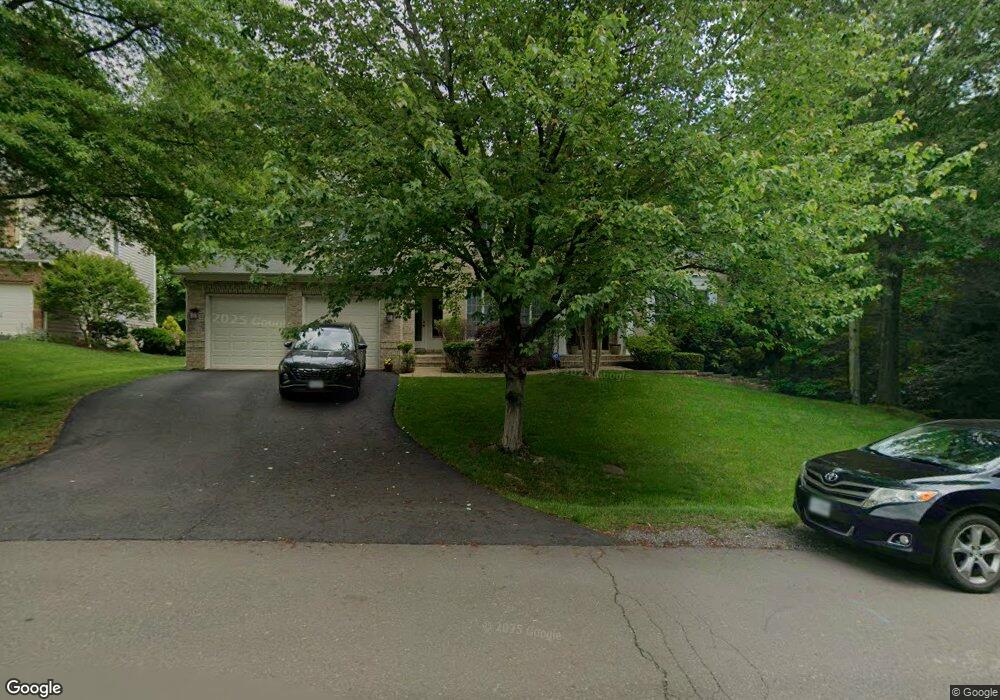 10790 Glen Mist Ln, Fairfax, VA 22030 - photo 1