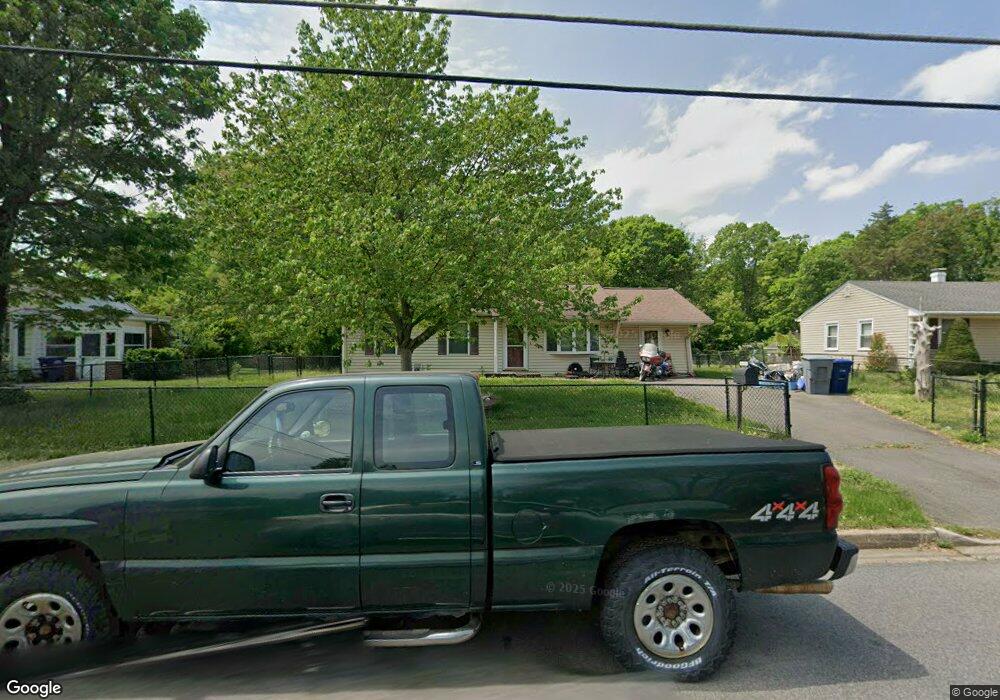 6800 Amlong Ave, Alexandria, VA 22306 - photo 1