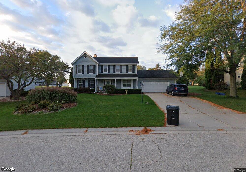 N79W15471 Goldenrod Dr, Menomonee Falls, WI 53051 - photo 1