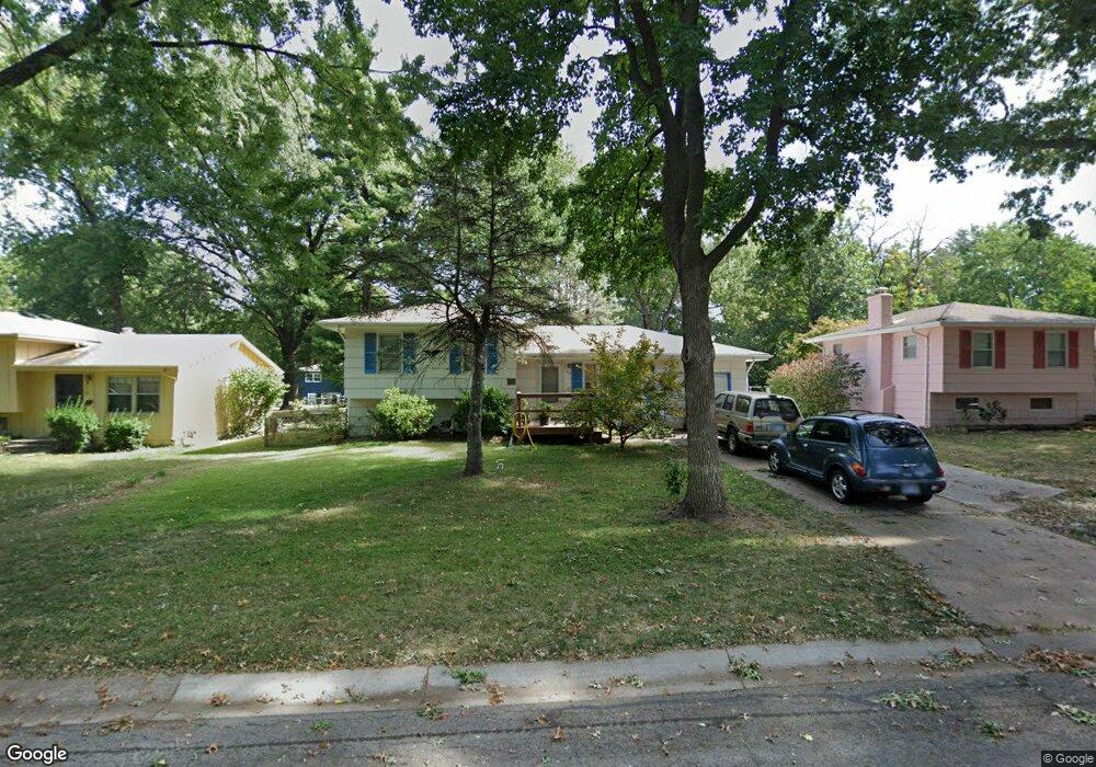 7117 Goddard St, Shawnee, KS 66203 - photo 1