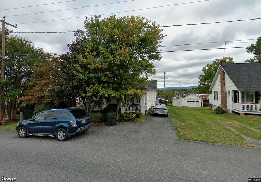 1105 W 12th St, Waynesboro, VA 22980 - photo 1